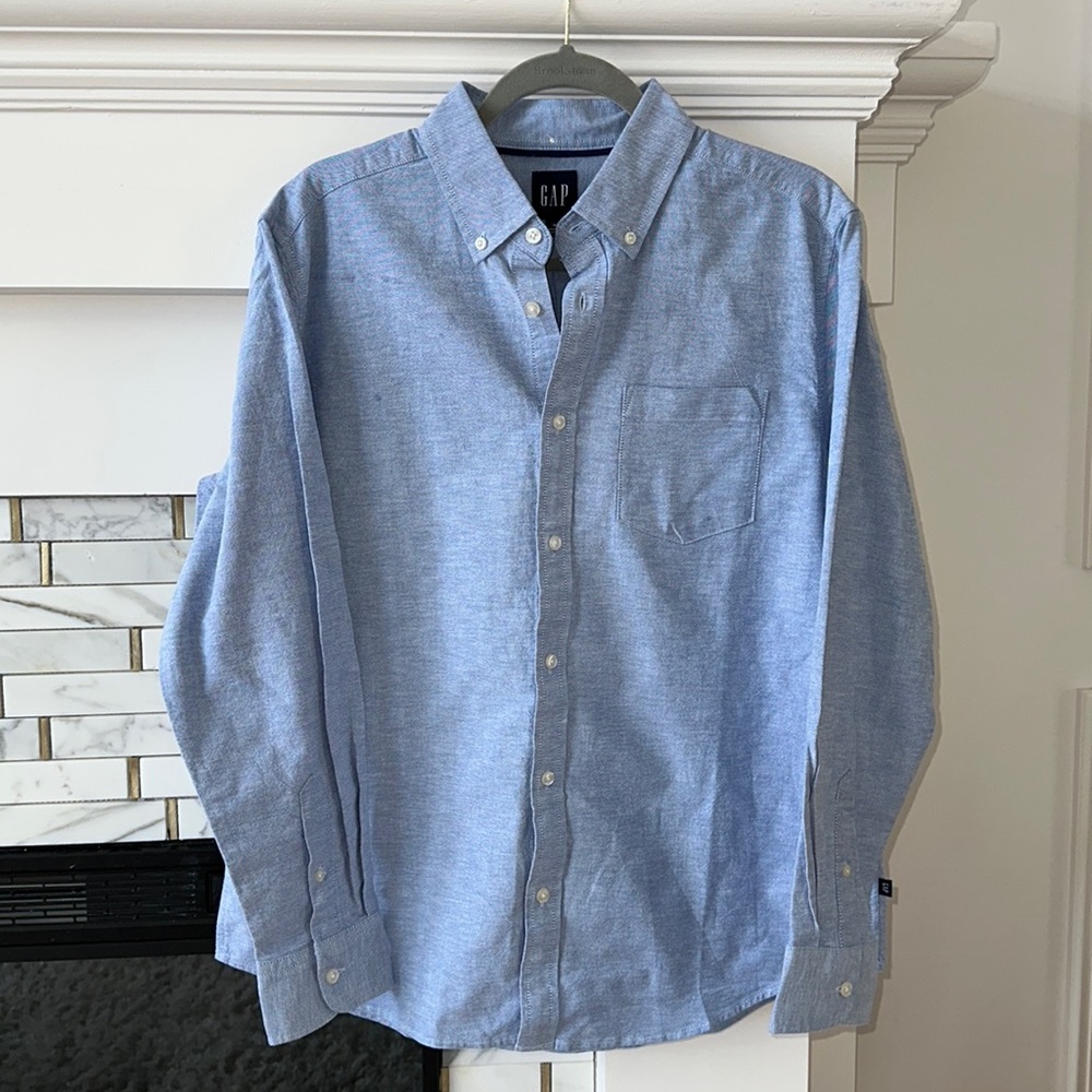 NWOT Gap Collar Dress Shirt
